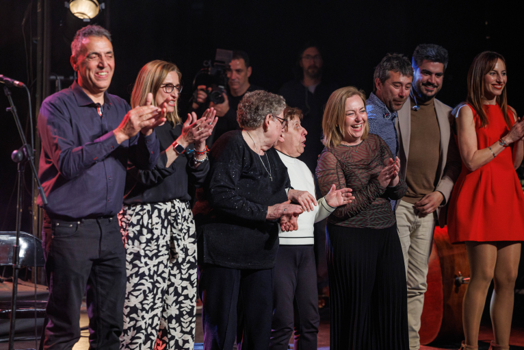 ‘Les veus secretes’ de la Diputació i Pep Gimeno ‘Botifarra’ tanca la seua exitosa gira en el Teatre Echegaray d'Ontinyent