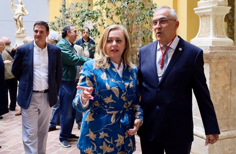 Natàlia Enguix destaca el trabajo de los Cronistas del Reino por la pervivencia del hábito cultural en los pueblos