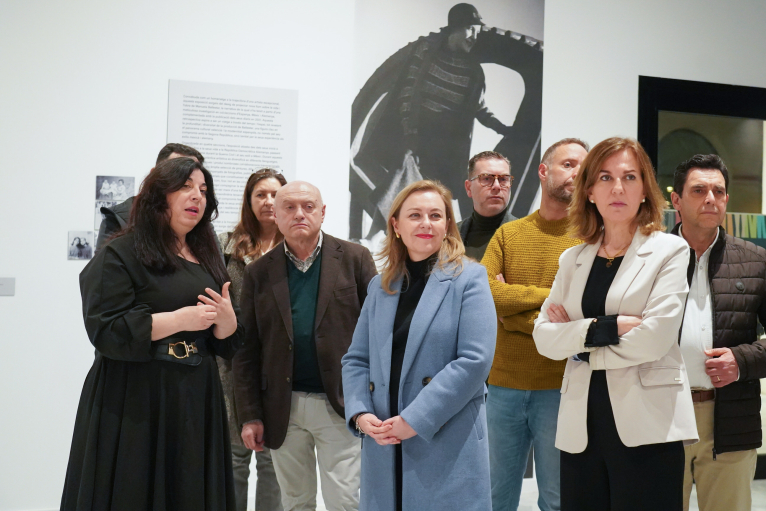 La Diputació i la Universitat rescaten l'obra de l'artista valenciana ‘Manolita’ Ballester en el Museu Tèxtil d'Ontinyent