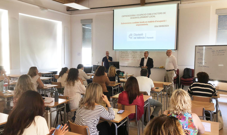 La Diputació de València inicia en Utiel la descentralización de su oferta formativa con un curso sobre Desarrollo local