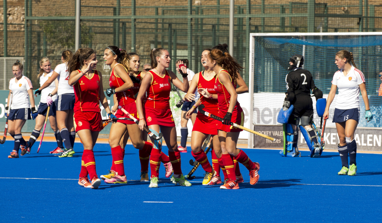 València acoge por primera vez la final de la Copa del Rey y la Reina de hockey con apoyo de la Diputació
