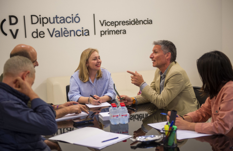 Coeval plantea a Enguix que la Diputación participe en un proyecto piloto de apoyo a la empresa familiar