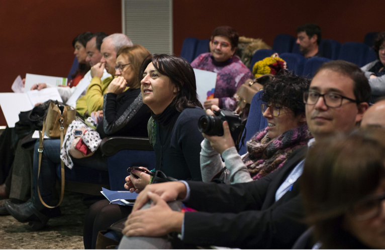 La Diputació formarà a tècnics i responsables municipals per a aplicar el nou model de serveis socials  