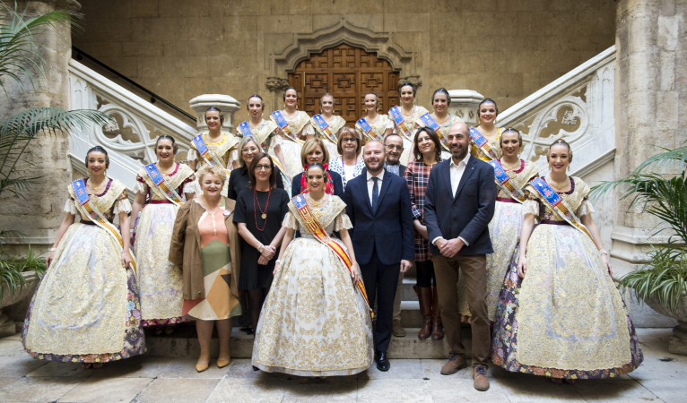 La Diputació abre la semana grande de la fiesta animando a las falleras y falleros a reír, vivir y convivir
