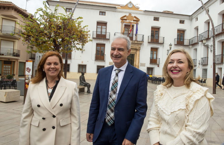 La Diputació inicia a Utiel l'impuls a la xarxa d'oficines comarcals per a descentralitzar serveis