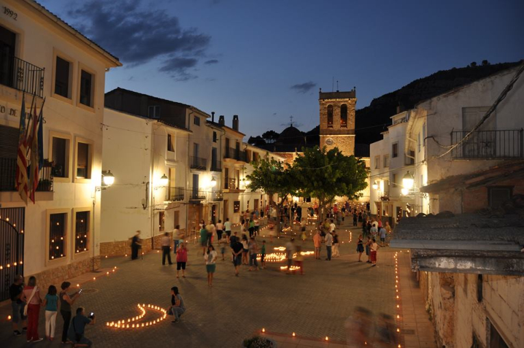 Titaguas vuelve a brillar con La Noche de las Velas