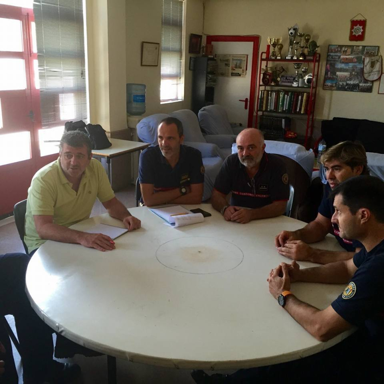 Josep Bort visita los parques de bomberos de Pobla de Farnals, Sagunto, Moncada, Paterna, Burjassot y l’Eliana