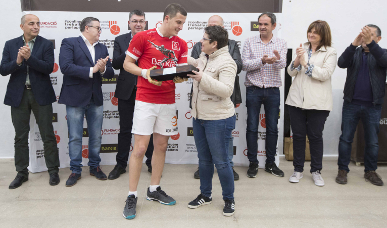 El conjunt de Senyera guanya la gran final de Raspall del Trofeu Diputació 