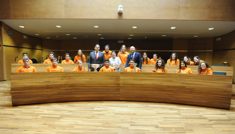 La Diputació ayudará a la Federación de Balonmano a mantener e impulsar la formación de las jugadoras 