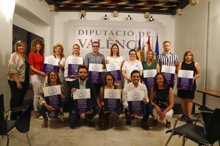 La Diputació dóna la benvinguda als 13 nous membres de la Xarxa de Municipis Protegits contra la Violència de Gènere 