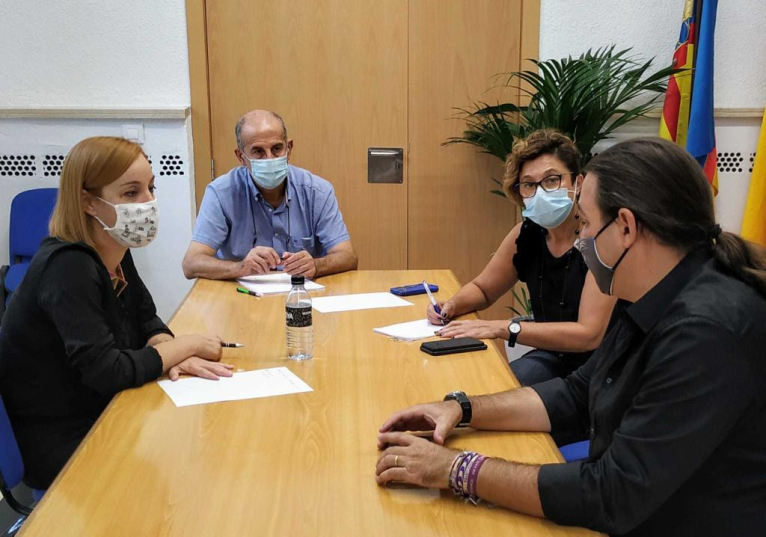 La diputada de Mobilitat, Dolors Gimeno, visita Manises per informar a la corporació de les principals línies d’ajudes i subvencions