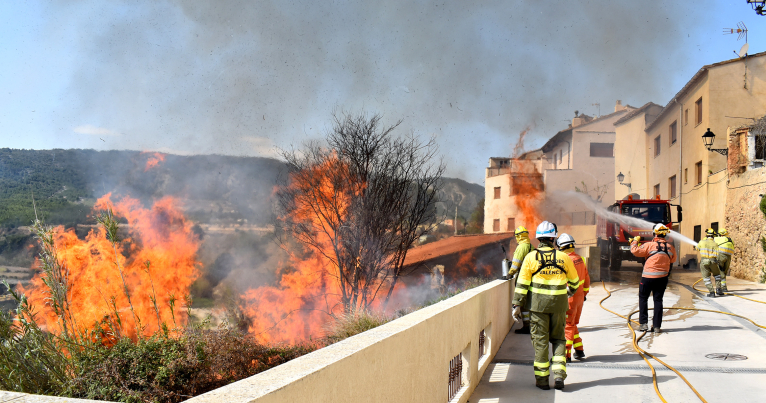 La Diputació previene incendios mediante quemas controladas en los municipios 