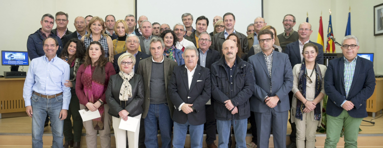 Entrega de ordenadores en Aielo de Malferit