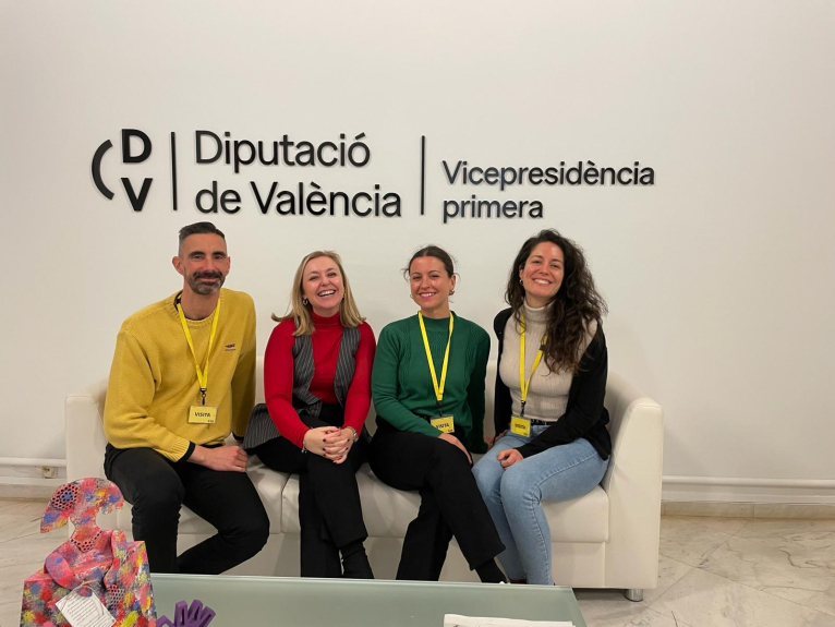 Enguix planteja la possibilitat de facilitar el transport a qui vulga acudir al festival Vihsibles des de les comarques