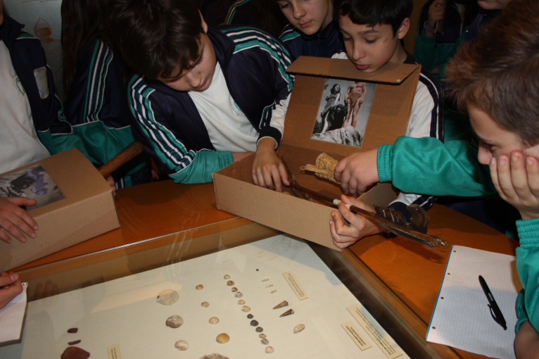 El Museu de Prehistòria recibe el Premio Romà de la Calle por su trayectoria educativa