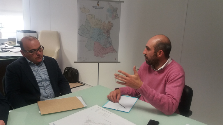 La Diputación intermediará con la Generalitat para buscar una solución a la carretera de acceso a Almiserà