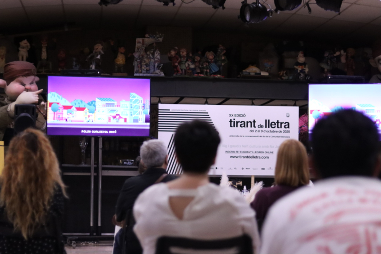 Presentació d'una nova campanya de promoció lingüística de la UNL de la Diputació de València: Vídeo del lèxic de la pirotècnia ‘La terra del foc’