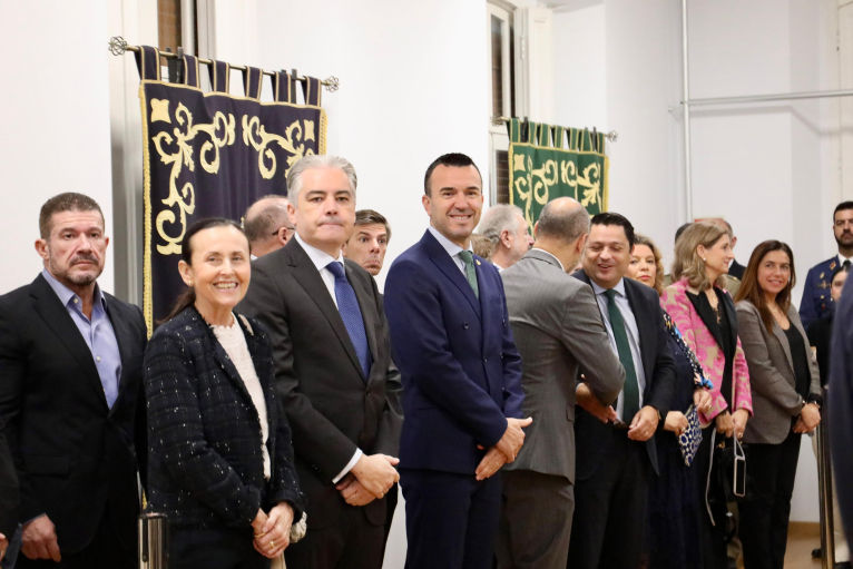 Vicent Mompó participa en el Día de la Delegación de Defensa en la Comunidad Valenciana
