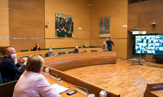 La Diputació amplía a toda su plantilla la opción del trabajo a distancia para prevenir la propagación de la pandemia