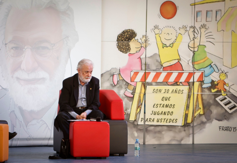La Diputació reunix més de mil persones en la presentació del nou llibre del pedagog Francesco Tonucci