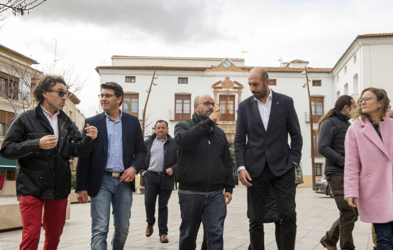 Utiel rehabilita la Puerta del Sol para convertirla en punto de encuentro vecinal con ayuda de la Diputació
