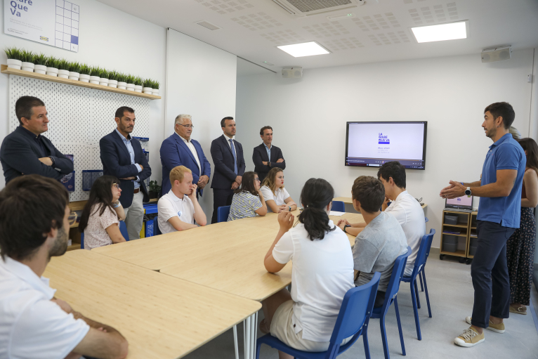 Vicent Mompó anuncia una nova ajuda per al centre de formació d'alumnes amb síndrome de Down i discapacitat intel·lectual
