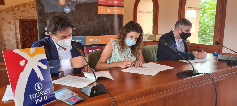 València Turisme invierte este año 810.000 euros en ocho planes de dinamización turística de la provincia