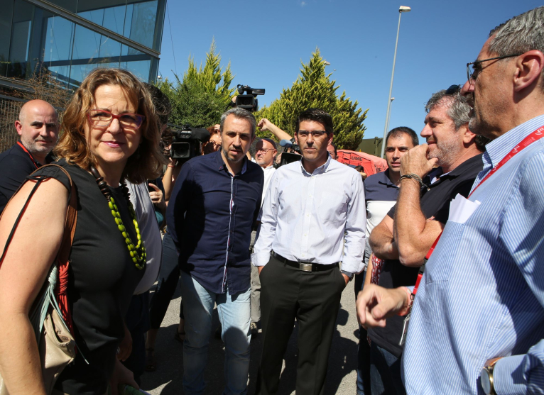 Las diputaciones de Valencia y Castellón suman sus efectivos para atajar el fuego de Gátova y Segorbe