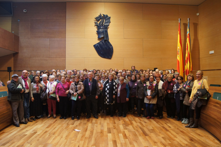 Un centenar de veïns i veïnes de Bellreguard i Calles visiten la Diputació de València 