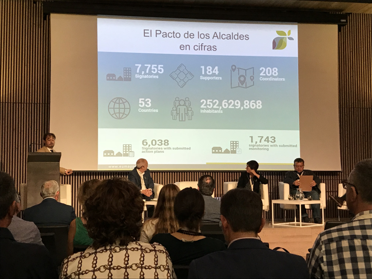 El diputado Josep Bort asiste a la conferencia internacional de la Alianza por el Clima 2018