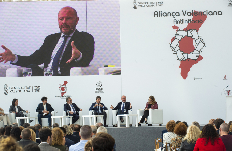 Gaspar anuncia una inyección de 20 millones de euros a los ayuntamientos valencianos para combatir la inflación