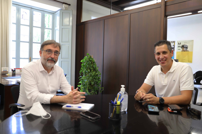 El diputado de Patrimonio, Andreu Salom, se reúne con el nuevo alcalde de Real 