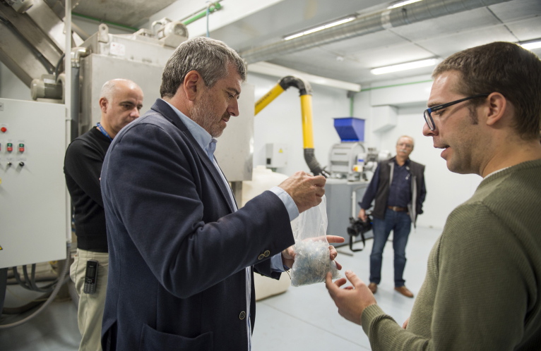 El proyecto «Life Recypack» transformará los residuos plásticos de los comercios en equipamiento para los municipios