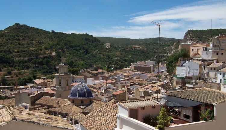 La Hoya de Buñol recibe 1,2 millones de euros de la Diputació en la primera entrega del Fondo de Cooperación 2023