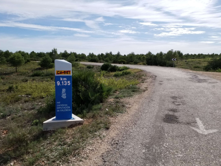 La Diputació de València acondicionará la carretera de acceso al Embalse de Tous
