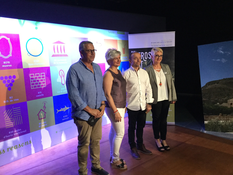 Del Tros al Plat agita el turisme amb un gran “esmorzar” per a 500 persones en la Marina de València