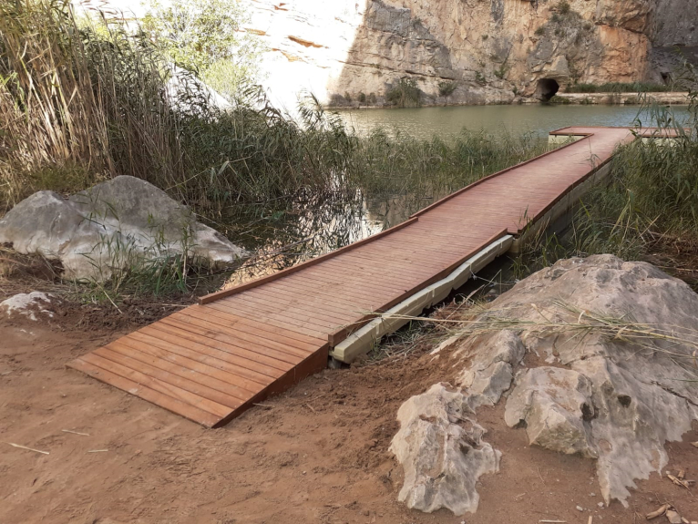 El paratge natural “Los Calderones” de Chulilla ja és un itinerari accesible
