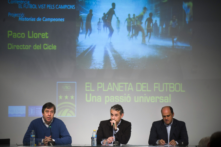 Fernando Gómez y Santiago Segurola analizan una ‘Historia de Campeones’ en el Muvim