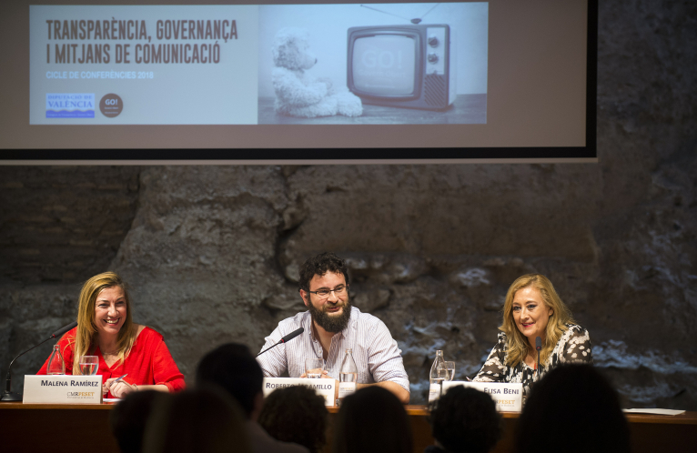 Elisa Beni reflexiona sobre credibilidad y transparencia en la conferencia organizada por Diputació