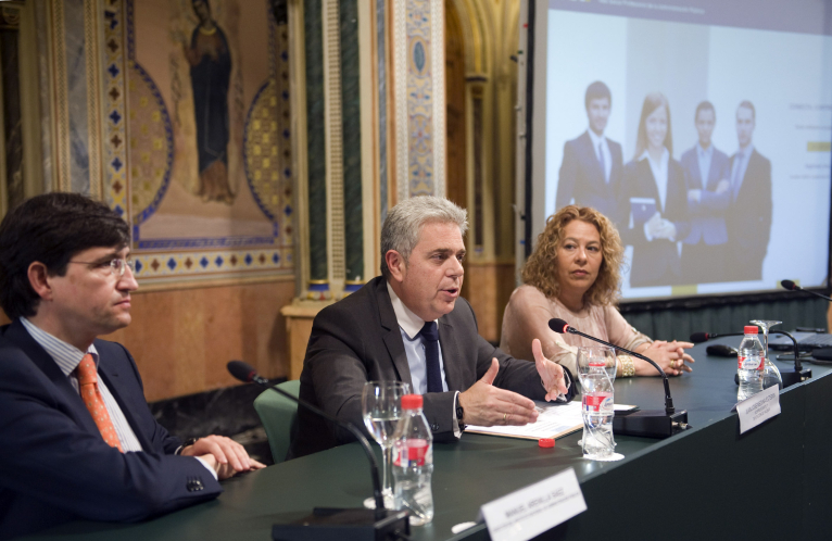 Medina: “Las diputaciones son un eje vertebrador y el municipalismo necesita la formación de sus profesionales”