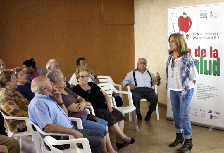 Los vecinos de Cofrentes acogen a la Ruta de la Salud con entusiasmo 