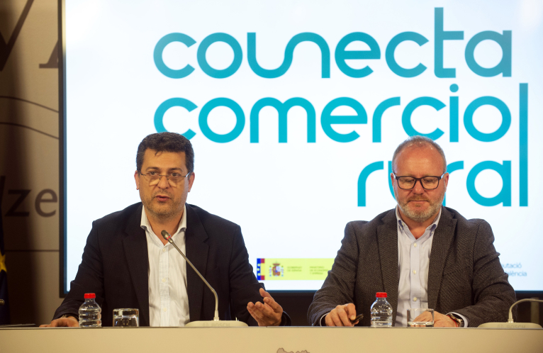 La Diputación pone en marcha su proyecto para impulsar el comercio rural mediante la creación de una moneda digital 