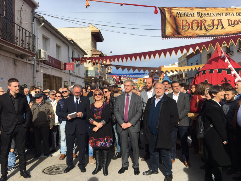 El Mercat dels Borja converteix Llombai en un poble medieval