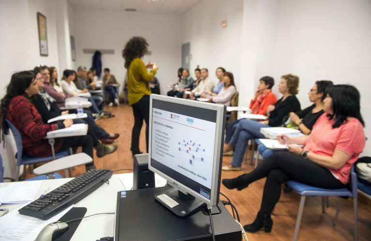 La Diputació da un paso más en su itinerario formativo para acercar las nuevas leyes a directivos públicos