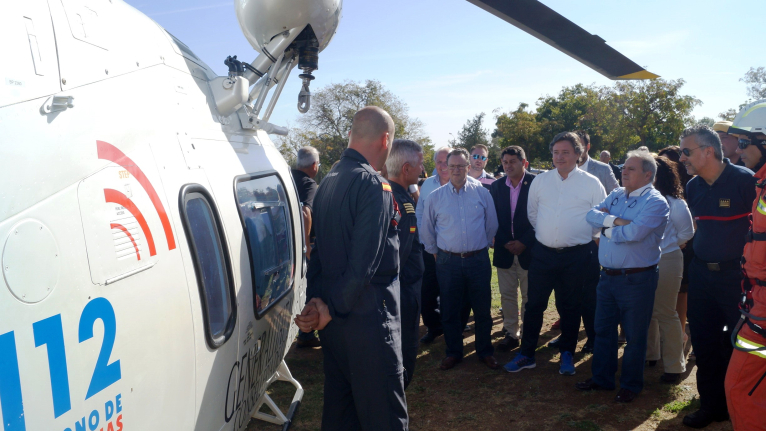 Diputación y Generalitat presentan la unidad de rescate aéreo