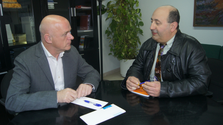 Bicorp solicita ayuda a la Diputación para evitar desprendimientos sobre casas rurales