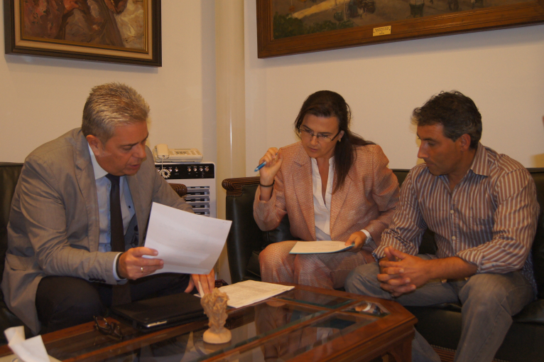 Andilla solicita ayuda a la Diputación para abordar el impulso de diversos proyectos municipales
