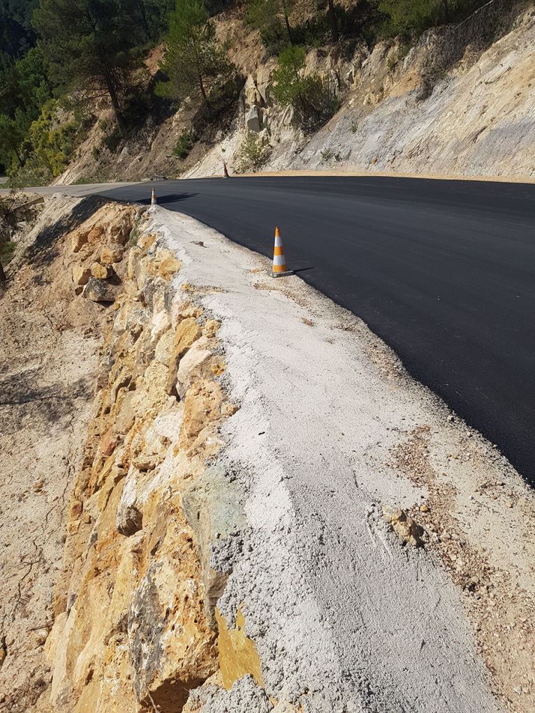 Benagéber reconstruïx el mur d’un camí afectat per la pluja amb l’ajuda de la Diputació