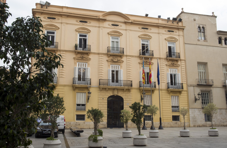 La Diputació pondrá en marcha un plan de acción para reducir el consumo energético en sus instalaciones 
