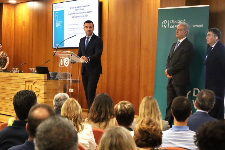 La Diputació de València renova la formació al personal directiu de les entitats locals  